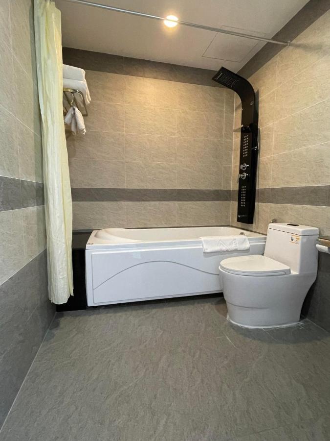 Y Linh Hotel Quy Nhon Dış mekan fotoğraf