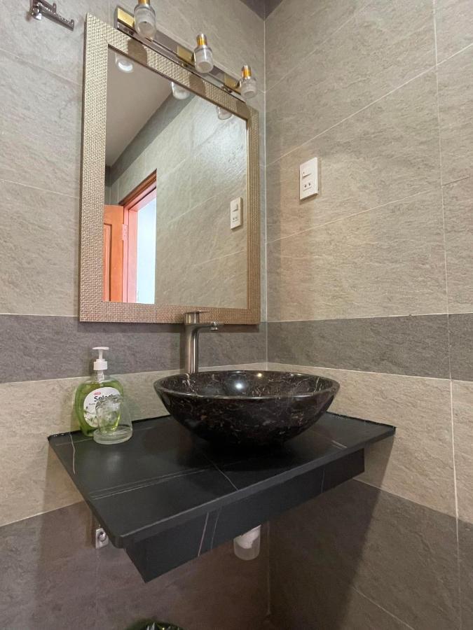 Y Linh Hotel Quy Nhon Dış mekan fotoğraf