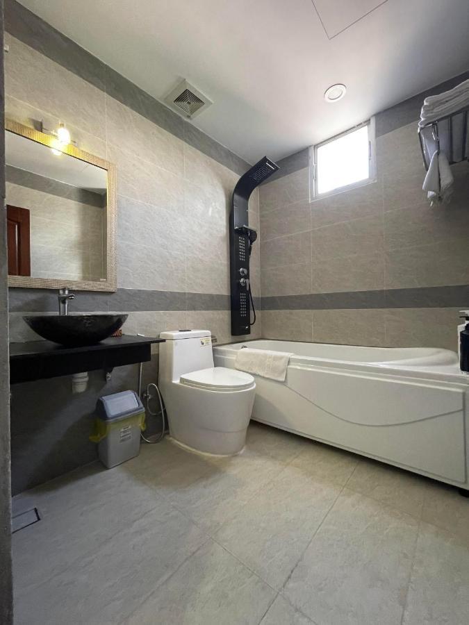 Y Linh Hotel Quy Nhon Dış mekan fotoğraf